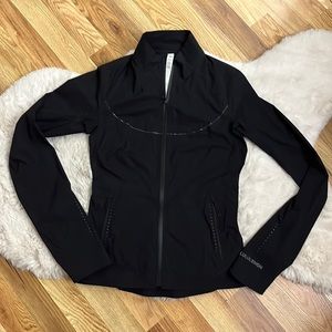 Lululemon windbreaker black jacket size 4